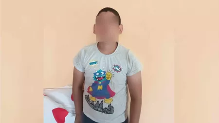 Starea de sănătate a elevului din Iași, bătut de către un angajat în baia școlii, s-a înrăutățit: „Îl doare zona unde a primit pumni, în stomac” - FOTO