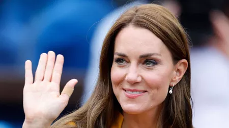 Kate Middleton, mesaj ascuns la prima apariție publică. Ce semnificație au cerceii și broșa purtate