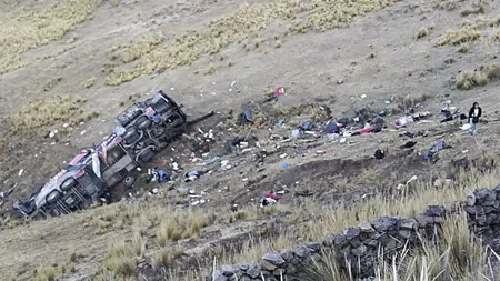 Accident grav de autobuz în Peru. 21 de persoane au murit, iar alte 20 au fost rănite