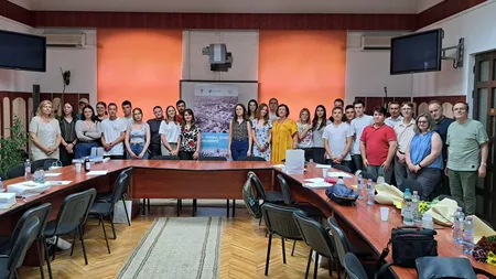 Zeci de elevi au participat la a doua ediție a Școlii de vară „Iași – istorii, oameni, monumente”