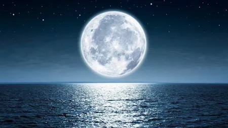 De ce se vede doar o parte a lunii? Explicația unui fenomen cosmic!