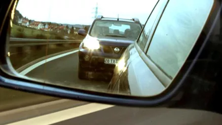 Mulți șoferi fac acest gest în trafic! Conducătorii auto riscă să fie sancționați de poliție