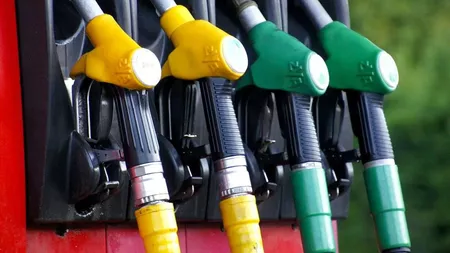 Carburanții s-au ieftinit de azi și au ajuns aproape 7 lei litrul! Când vom plăti 6 lei pe litru