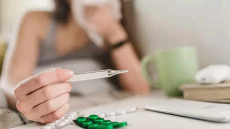 Salariații aflați în concediu medical pot fi vizitați acasă de șef!