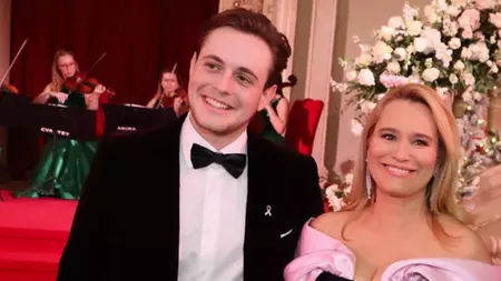 Andreea Esca a întors toate privirile, cu o rochie cu un decolteu îndrăzneț! A prezentat o gală caritabilă - FOTO