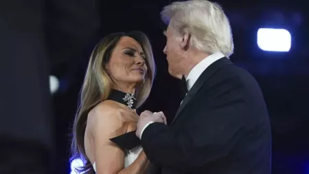 Melania Trump, rochie spectaculoasă la balul de învestire. Cum au apărut copiii lui Donald Trump