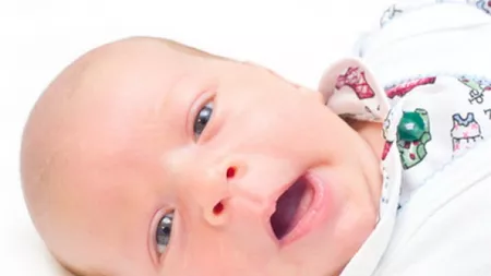 Cum iti ajuti bebelusul care nu se mai opreste din sughitat