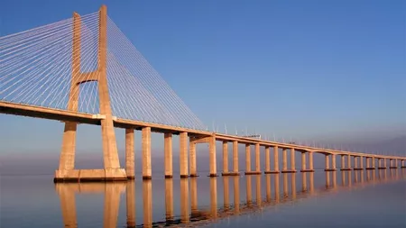 Podul Vasco da Gama din Lisabona