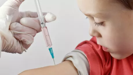 O tanara din Iasi a mers la medicul de familie sa vaccineze copilul impotriva rujeolei. Ce a urmat este de neinchipuit. Totul s-ar putea finaliza cu dosar penal