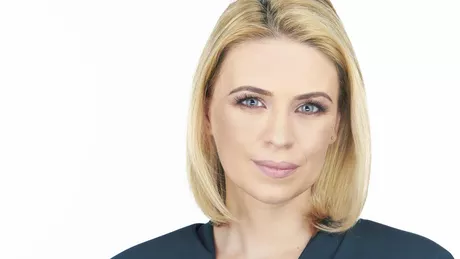 Andreea Liptak a ajuns milionara în dolari dar provine dintr-o familie săracă