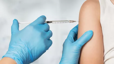 Aproximativ 40.000 de ieșeni s-au vaccinat antigripal. În județul Iași vor mai ajunge 32.575 de doze de la Ministerul Sănătății