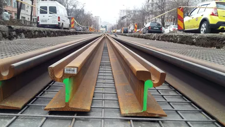 Iată cum evoluează lucrările la linia de tramvai din zona Podu Ros- Primăverii