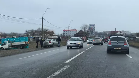 EXCLUSIV Accident rutier la intrarea in Podu Iloaiei - FOTO