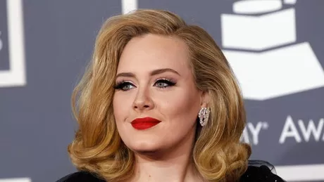 Adele a ajuns de nerecunoscut. Celebra cântăreață a slăbit peste 50 de kilograme