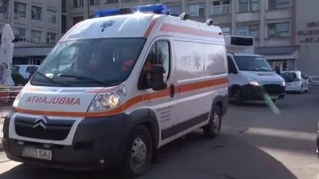 O femeie care a suferit arsuri pe 60 din suprafața corpului a fost trasnferată la București