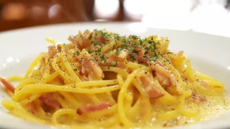 Spaghete carbonara fără smântână - ingrediente necesare