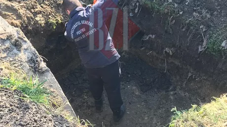 Un proiectil a fost găsit într-o localitate ieşeană. Pompierii au fost sesizaţi - FOTO