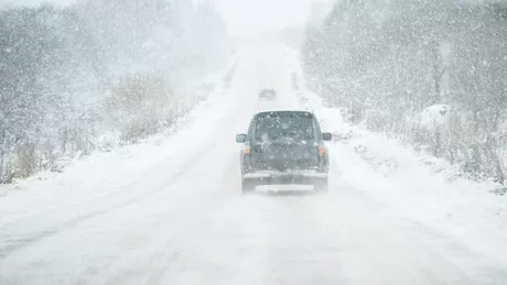 Ninge abundent. Drum național închis din cauza condițiilor meteo