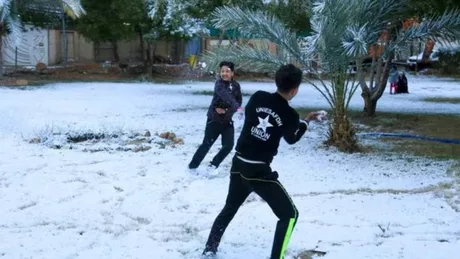 Bagdadul a avut parte de o surpriză A nins pentru a doua oară în ultimii 100 de ani - VIDEO