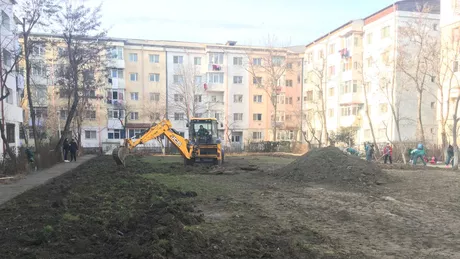 Primăria identifică terenurile dintre blocuri Vor fi transformate în spații verzi - FOTO