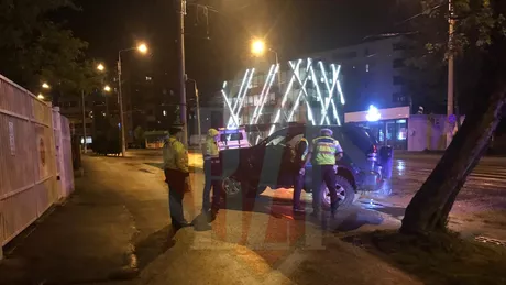 Exclusiv Urmărire pe străzile Iaşului Un şofer a încercat să fugă de poliţie dar a fost prins în Tătăraşi - Galerie Foto VIDEO Update