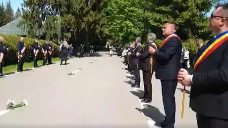 Ceremonie unică în istoria BOR. ÎPS Pimen condus pe ultimul drum - FOTO LIVE VIDEO