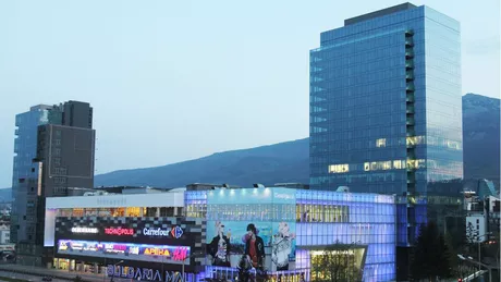 Bulgarii redeschid mall-urile de luni 18 mai