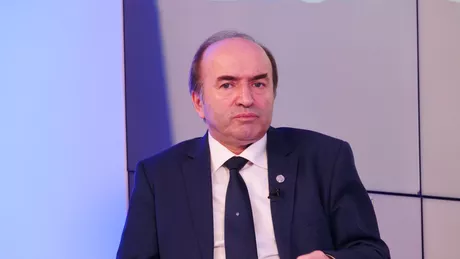 Prof. univ. dr. Tudorel Toader atac dur la adresa Anei Birchall Face matanii la zidul democraţiei europene fără să ne spună de ce nu a promovat ea OUG pentru transpunerea Directivei privind spălarea banilor