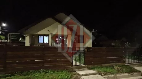 Scene șocante într-o localitate din Iași. După ce au vandalizat casa unei vecine și-au împărțit pumni și picioare în mijlocul străzii Exclusiv - Galerie Foto Video