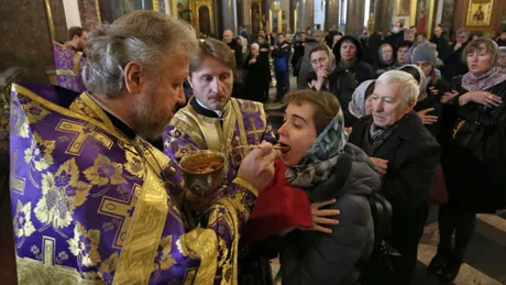 Patriarhia Română cere slujbe în interiorul bisericilor Este deplin justificat și adecvat realității