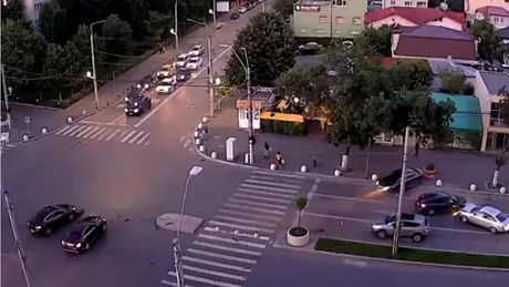 Accident spectaculos în București. Șase mașini implicate momentul a fost filmat