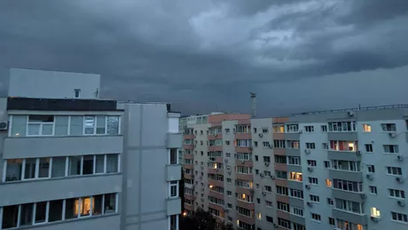 COD ROȘU de ploi în România într-un județ se rup norii