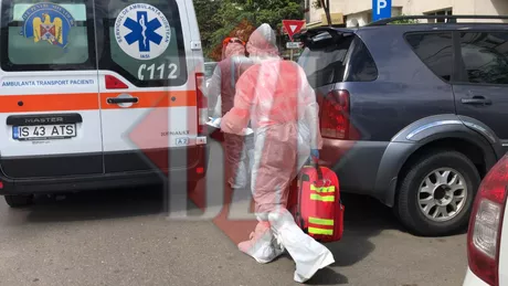 Bărbat dus cu ambulanța la Spitalul Sf. Spiridon după ce a făcut scandal - FOTO