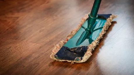Cum se dezinfectează podeaua din casă