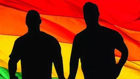Bătaie între homosexuali în centrul Iașului Un bărbat l-a atacat pe cel pe care îl plătise să întrețină relații intime A fost nemulțumit de prestație