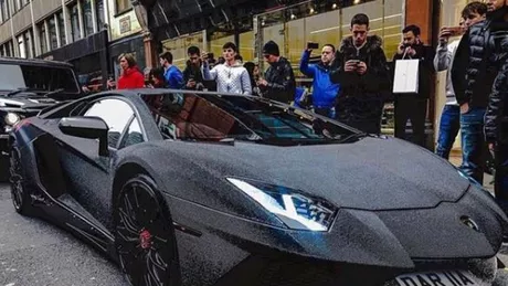 Un bărbat din America și-a achiziționat un Lamborghini cu banii primiți ca ajutor pentru pandemie