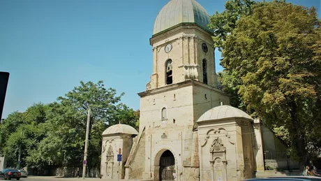 Din lipsa banilor un celebru monument istoric din centrul orașului Iași a fost abandonat Firma care derula etapa de restaurare la Biserica Sfântul Spiridon a luat schelele și a renunțat la lucrare EXCLUSIV