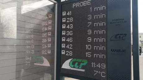 CTP Iași montează panouri informative în 50 de stații de transport public. Călătorii vor afla în cât timp sosesc tramvaiul și autobuzul în stație