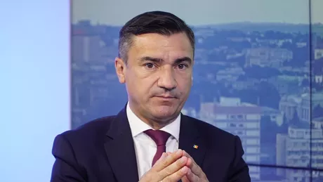 Primarul Mihai Chirica prezintă într-o conferinţă de presă situaţia reînceperii şcolilor - LIVE VIDEO