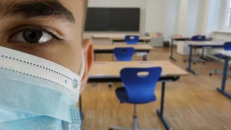 Ce a răspuns un elev din Bucureşti la întrebarea De ce nu porți mască de protecție