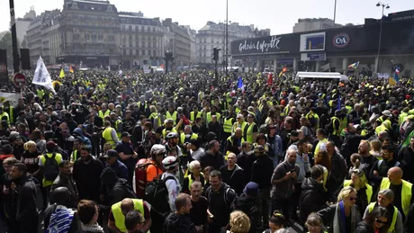 Protestele vestelor galbene au fost reluate. Sute de arestări făcute la Paris