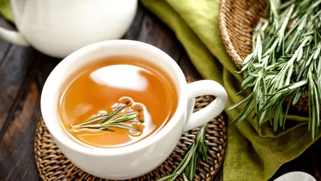 Beneficiile pentru sănătate ale ceaiului