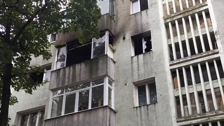 Incendiu pe Bulevardul Nicolae Iorga. Zeci de pompieri intervin în forţă - EXCLUSIV UPDATE FOTO VIDEO