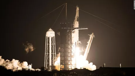 Lansare SpaceX Patru astronauți decolează la bordul Crew Dragon cu destinația ISS - FOTO VIDEO