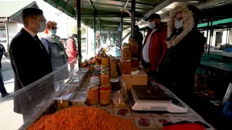 Primarul Mihai Chirica în vizită în pieţele din Iași Am vrut să mă asigur că pieţele sunt deschise - FOTO VIDEO