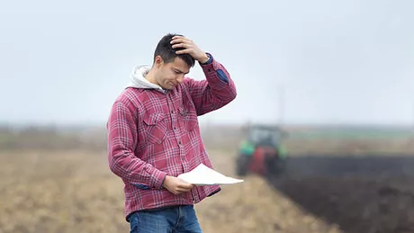 Fermieri înșelați de o firmă care vinde utilaje agricole. Clienții din Iași și din alte județe au plătit avansurile de zeci de mii de euro pentru echipamente dar patronii firmei s-au făcut nevăzuți cu banii