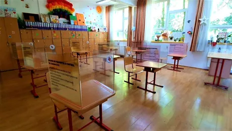 Patronii școlilor și grădinițelor private din Iași au contestat în instanță o decizie a Comitetului pentru Situații de Urgență Unitățile școlare cer ca elevii să revină în clase Întreg scandalul pe fondul pandemiei de coronavirus