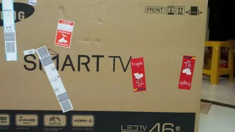 Un bărbat din Târgu Mureș a cumpărat un televizor de la Flanco. Ce a găsit în interior când a deschis cutia