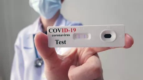 Testare obligatorie la fiecare 72 ore pentru profesorii care refuză vaccinarea anti-Covid-19 - VIDEO