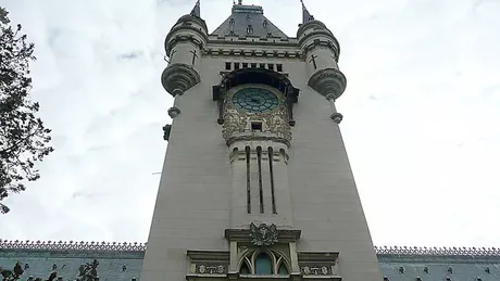 Unicat în lume La Turnul cu Ceas de la Palatul Culturii din Iași a fost realizată o instalație de tip inovator. Hora Unirii se va auzi pe întreaga planetă